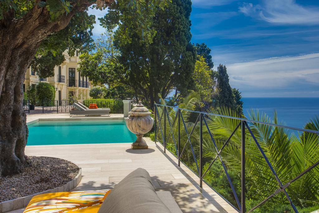 Luxurious Villa Overlooking Monaco Рокбрюн-Кап-Мартен Екстер'єр фото